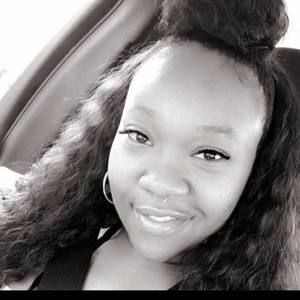 Meet your Posher, Danequa